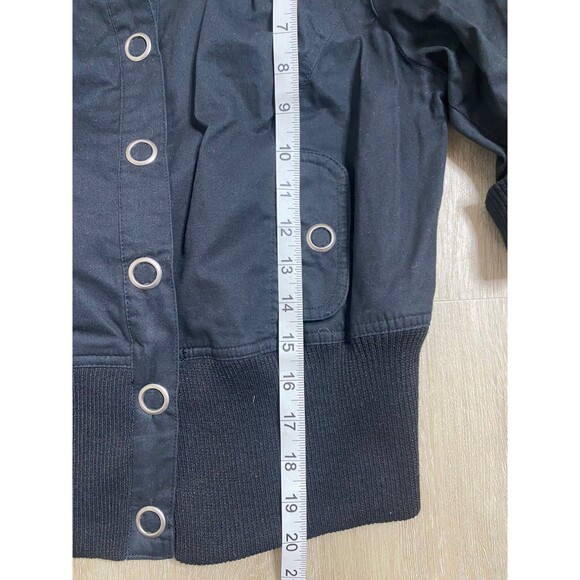 L Black Jacket, Snap buttons, roll up sleeves - Picture 7 of 7